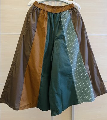時尚有型美品❤️斷貨全新 a la sha+a 綠色S號多色拼接點點網紗造型寬褲裙 百搭值得推薦