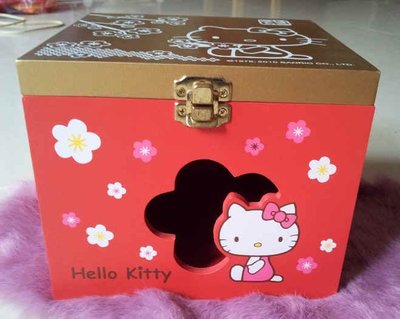 全新 日本帶回 Hello Kitty 可愛木製方形珠寶盒/飾品盒/存錢盒~399元~