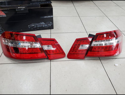 三重長鑫~賓士 M.Benz 原廠 E-Class W212 前期 四門 LED 尾燈 紅色方向燈