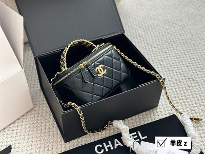 【小喜子代購】升級款  Chanel 手工坊手柄小盒子上身可可愛愛金新款小黑子多了手柄設計，實物看還是非常精致NO75181