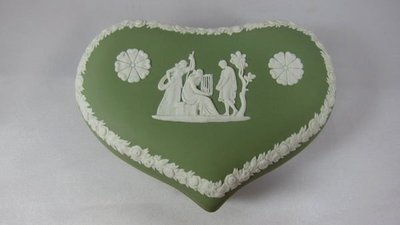 §Betty's日本古董&amp;精品雜貨§保證真品WEDGWOOD綠色碧玉蕾絲浮雕珠寶盒(大款)~
