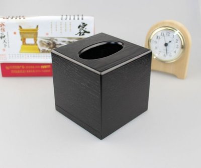 原木面紙盒 面紙盒 方型面紙盒 顏色;黑色 長13公分，寬13公分，高13公分