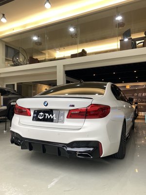 《※台灣之光※》全新 BMW 寶馬 G30 16 17年大五系列5系列M5樣式高品質素材鴨尾尾翼ABS材質 台灣製造