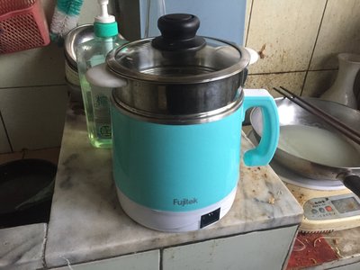 富士電通Fujitek2.2L多功能不鏽鋼美食鍋