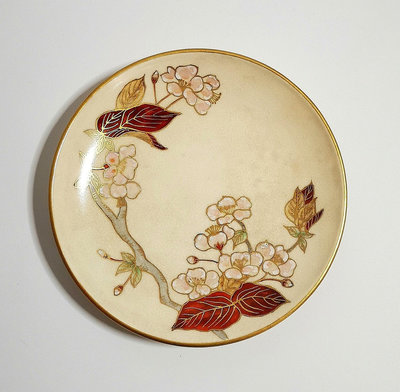 日本 明治時期橫濱薩摩燒盤子一只 純手繪 重描金 大年份的物