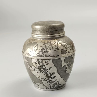 可議價-1。錫半造日本純錫茶筒茶葉罐。使用過，不帶箱，狀態【店主收藏】41612