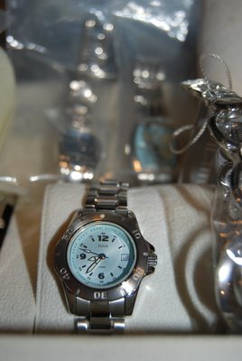 鐵達時TITUS超美麗 水鑽 女石英錶 大特價 超美
