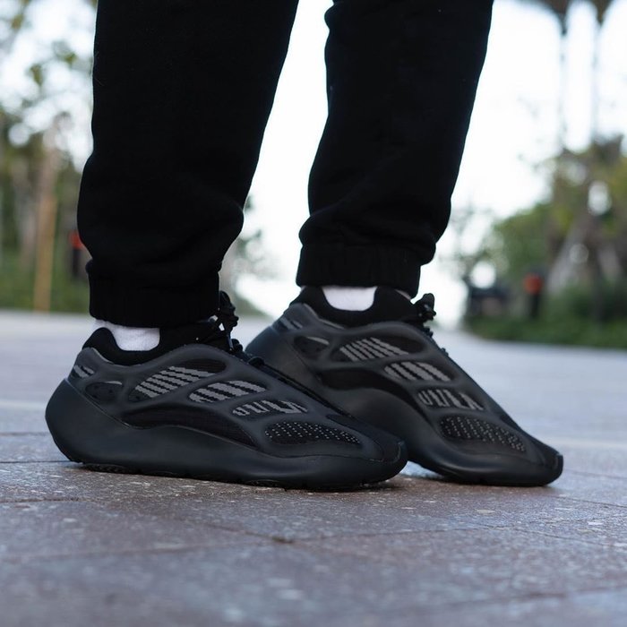 Adidas Yeezy Boost 700 V3 Alvah 27.5cm | www.jarussi.com.br