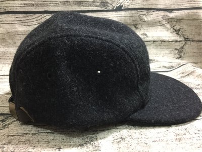《Classic Hunter》全新美國製百年經典Filson【100%純羊毛+碳黑色】可調尺寸定番棒球帽