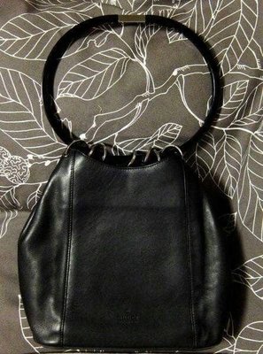 二手Gucci全皮革黑色特殊款側背手提包（免運）