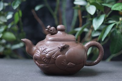 【敦敦壺】-【何道滿製】魚化龍壺~620cc紫砂茶壺(T1146)