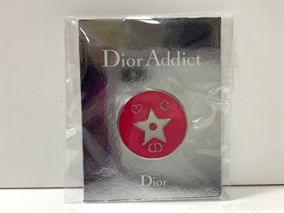Dior( christian dior)迪奧.....迪奧癮誘幸運星胸章....別針