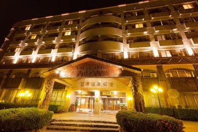 『永弘YOYO 』台東知本亞灣飯店~2023平日標準雙人套房，含2客早餐每晚$2068元起