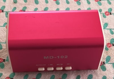 二手良品mp3隨身聽/音箱 MD-102