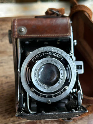 戰前 古董相機 蛇腹相機 Zeiss Ikon 彈簧摺合式相機 含原裝牛皮相機背套帶1台/年代久遠不會使用/當懷舊像館/佈置古道具