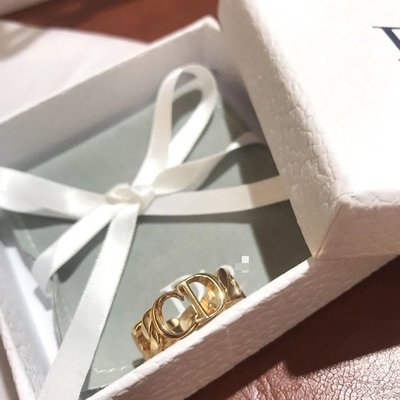DIOR 迪奧  字母戒指男女生指環開口可調節設計網紅氣質百搭情侶禮物-阿拉朵朵