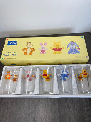 日本制。日本迪士尼 原盒 小熊維尼玻璃杯  五只裝