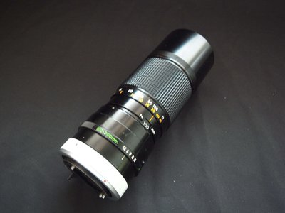 Canon FD 100-200mm f5.6 定焦 (LE246)