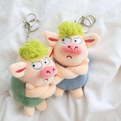 ⋞搞怪玩偶⋟ 小豬吊飾綠帽豬鑰匙扣 玩偶 生氣綠毛豬拽拽搞怪書包小吊飾毛絨可愛
