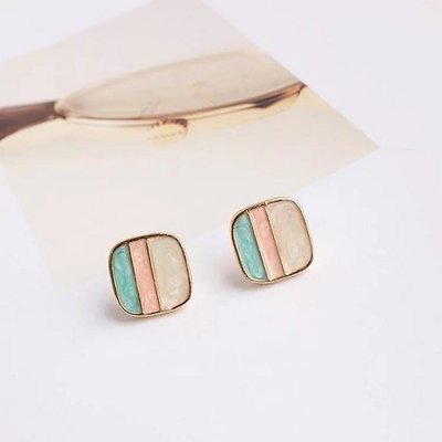 【NiNi Me】夾式耳環 甜美可愛彩色方塊夾式耳環 夾式耳環 E0049