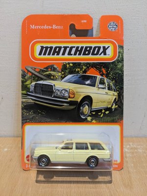 ~ 阿開王 ~ Matchbox Mercedes-Benz S123 300TD Wagon 1/64 火柴盒 賓士