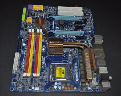 775 最高階主機板 技嘉 GA-X48-DQ6 Rev. 1.3 (775 X48 DDR2 雙網路 雙PCIe)