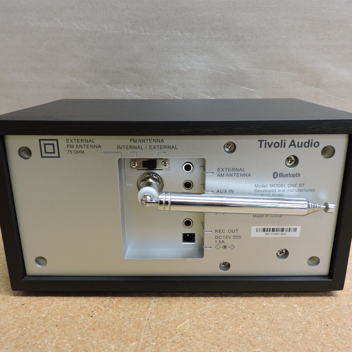 Tivoli Audio - Model One BT AM/FM 藍牙喇叭收音機、黑木紋色 + 伸縮金屬天線