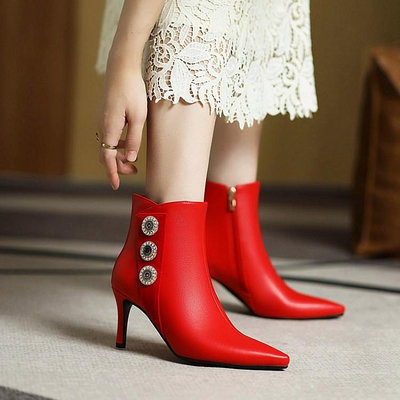 紅色新娘鞋紅色高跟短靴金屬水鉆顯瘦細跟尖頭短靴大碼43 44 45