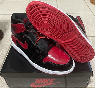 Nike Air Jordan 1 RETRO HIGH OG 555088-063 黑紅 亮面 男鞋 全新 尺寸9.5