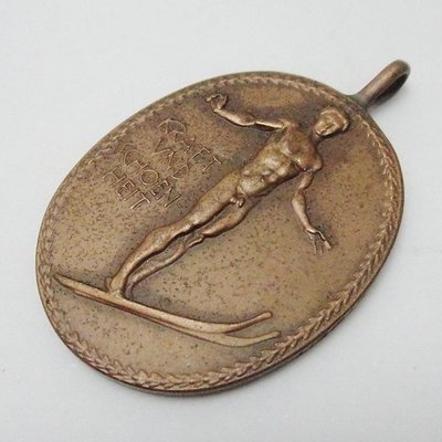 小 西 洋 ☪ ¸¸.•*´¯` 1929年德國慕尼黑滑雪獎章/鑰匙圈吊飾/墜子/銅章