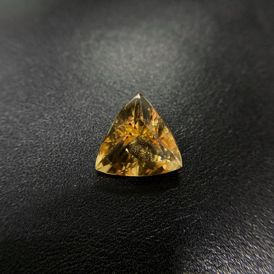天然金黃綠柱石(Golden Beryl)裸石5.10ct [基隆克拉多色石Y拍]