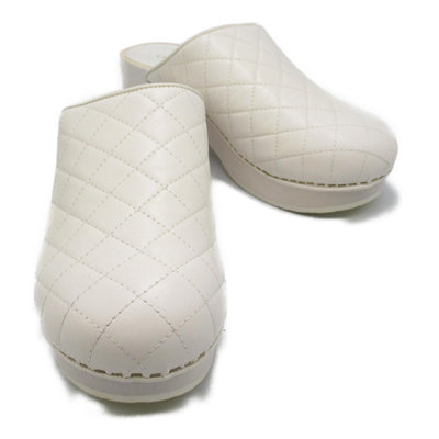 CHANEL 香奈兒 白色 皮革 平底拖鞋 #39 日本現貨 包郵包稅 未使用品【BRAND OFF】