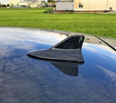 圓夢工廠 Ford 福特 Focus Fiesta Mondeo  改裝車頂 鯊魚鰭 飾貼 烤漆黑 烤漆銀 烤漆白