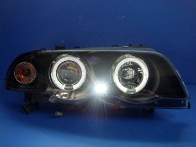 小亞車燈╠ 全新 BMW E46 4門 改款前 一体成形 LED 光圈 魚眼 大燈