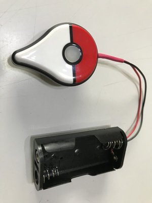 Pokemon GO Plus寶可夢自動抓捕手環已改裝成2顆AA三號電池UM3乾電池 電力可撐幾個月寶可夢手環改裝2AA