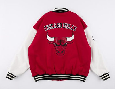 DIBO~NBA 官方授權 芝加哥 公牛隊 棒球外套 紅色 拼接 棉質 皮袖-3355140542