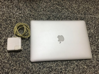 APPLE MacBook Air 2013 年中 i5 4G ram 120G ssd