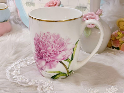 粉紅玫瑰精品屋～🌷歐式牡丹花金邊陶瓷馬克杯🌷