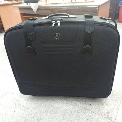 YUE 益裕行李箱 旅行箱 少用 可正常使用 號碼鎖可用 內外乾淨 九成五新