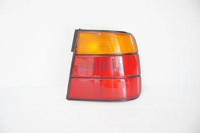 ~~ADT.車燈.車材~~BMW E34 1988~1997 原廠型紅黃外側尾燈含燈炮座單邊1100