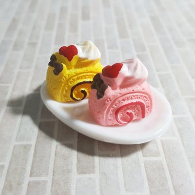🚀台灣現貨 diy材料樹脂奶油草莓奶油蛋糕甜甜圈