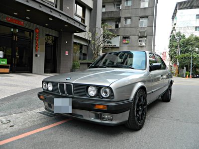 【大昌汽車】BMW E30 316i 原廠手排 經典四圓頭燈