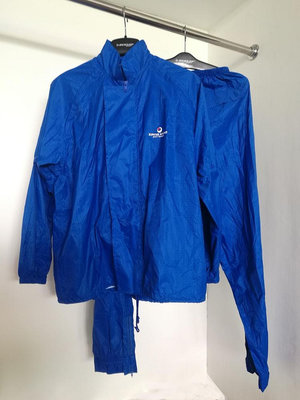 ♧夏日べ百貨 琉球ZIPANG STUDIO高爾夫服裝 高爾夫雨衣 可拆袖套裝 雨衣套裝