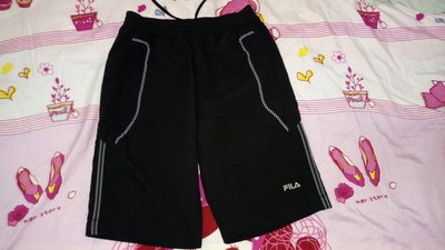【異國滿屋】FILA 兒童系列 運動短褲 特價出售（尺寸：135號)便宜賣（排汗吸濕)