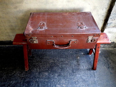 【 金王記拍寶網 】(C屯) C016 早期50~60年代 光陰的故事 老皮箱一件 正老品 罕見稀少