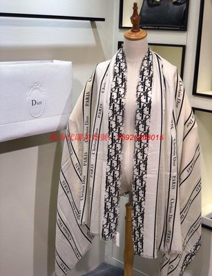 ❤正品專購❤ 美國Outlet Dior 圍巾 披巾 2019新款 100%羊毛絨 奢華 氣質百搭 文字條紋 白色