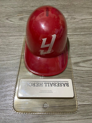 陽岱鋼 絕版商品 夢想超極限台灣棒球英雄展 限量球帽造型存錢筒