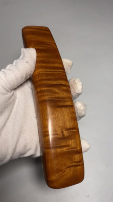 小葉金絲楠木滿水波紋手把件刮痧板小木塊規格18.5、3.6、