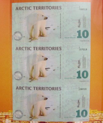 2010年--- 10 元---北極熊---北極鈔---塑料鈔---三聯體帶冊---增值系列收藏---雙僅一冊