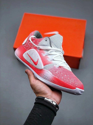 【格格巫】耐克Nike Hyperdunk X low EP實戰籃球鞋 AR0465–100 尺碼：38-4